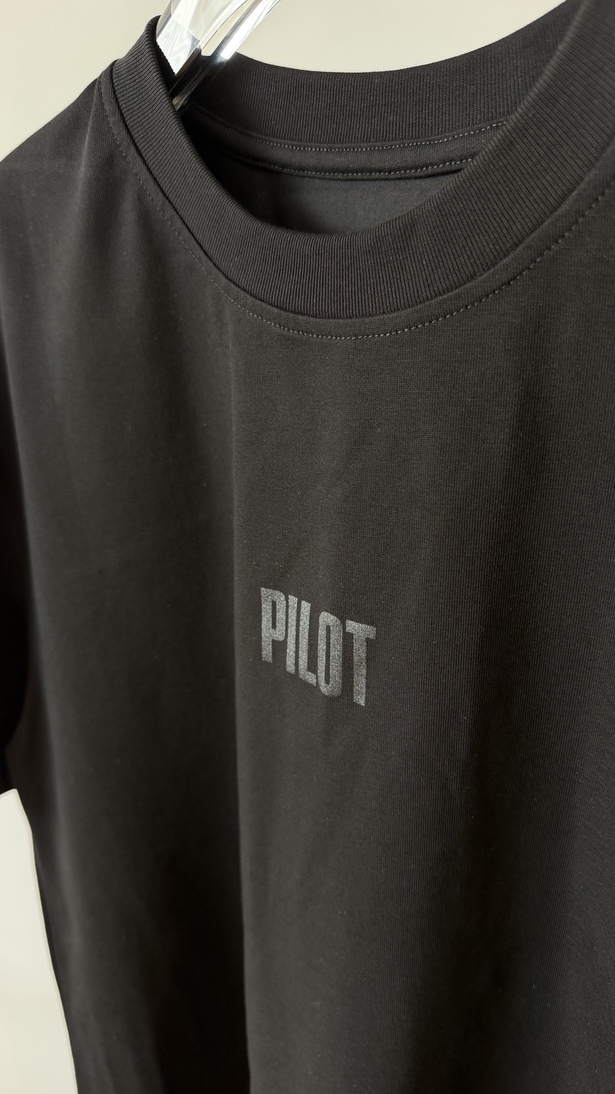 PILOT, BLACK / TONE
